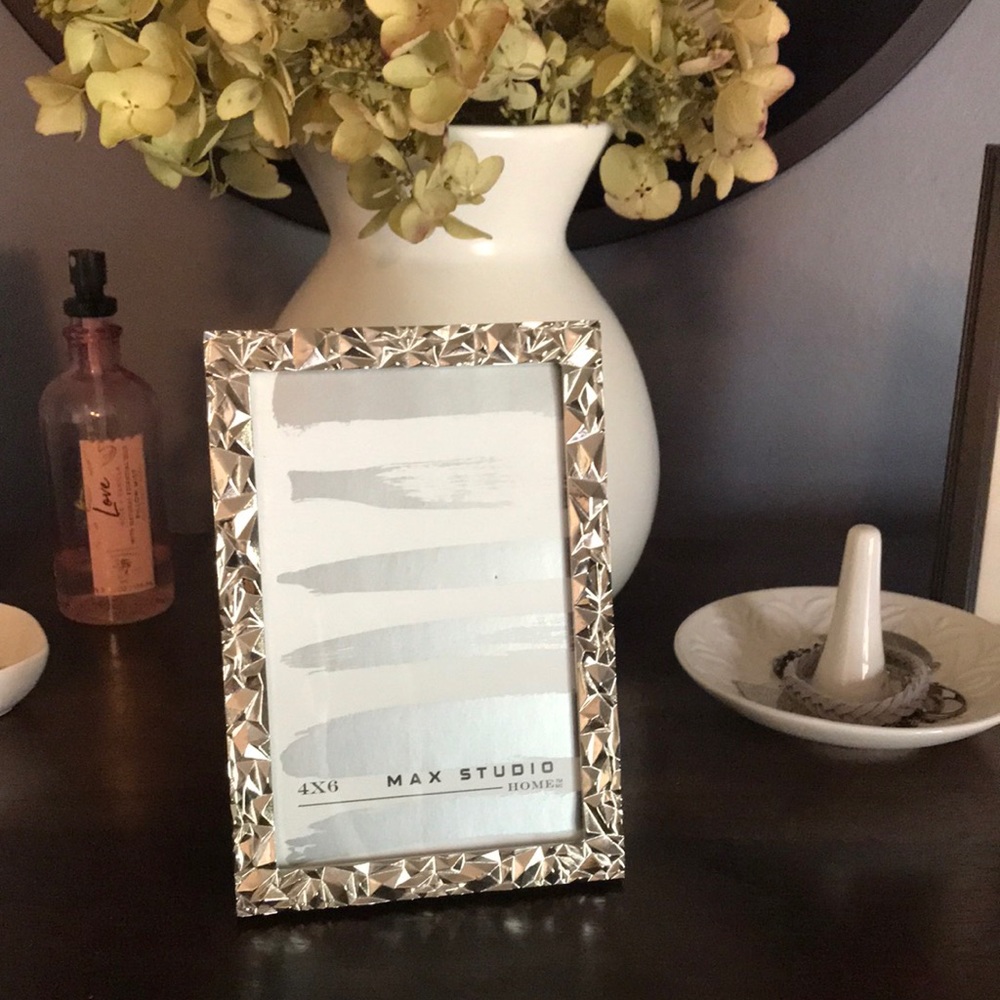 Max Studio Home 4 x 6 Picture Frame